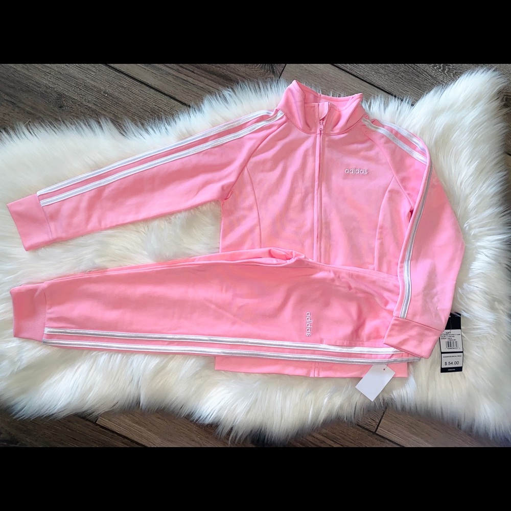 New Adidas girls tracksuit - Picture 2 of 2